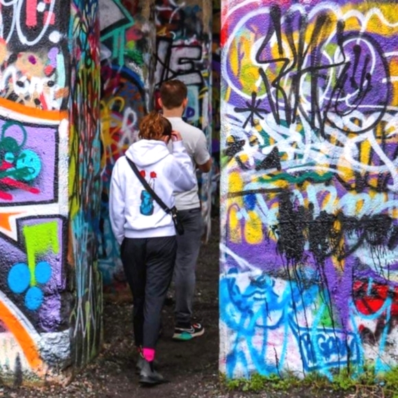 Welcome back! -Sam & Em - Picture 2 of 2